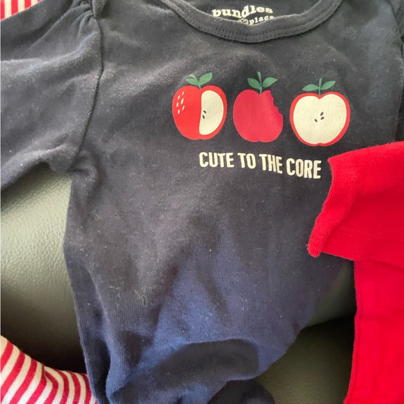 NWOT 3 PACK CHILDREN’S PLACE BABY GIRL BODYSUIT 18-24MO - Picture 3 of 6